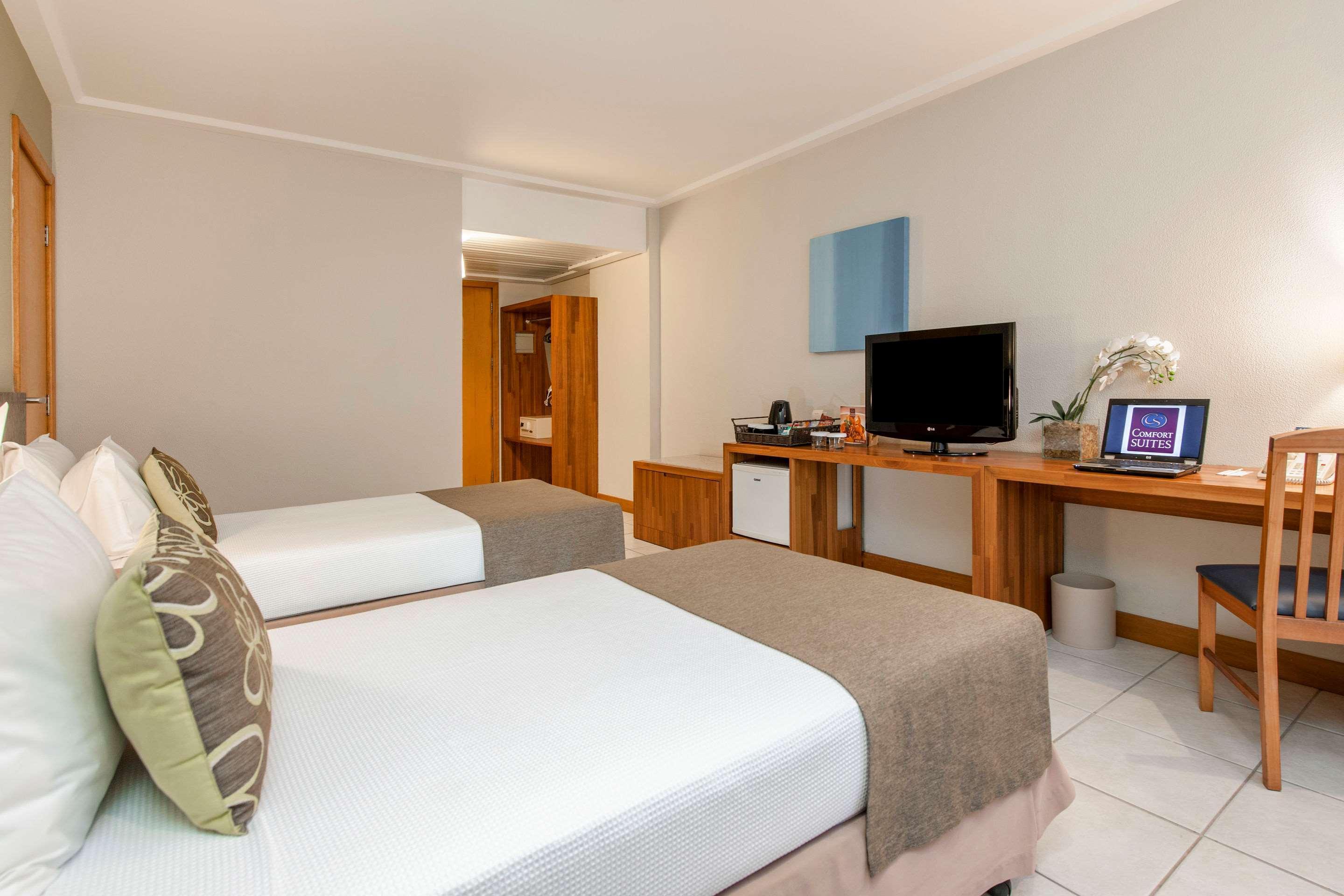 Comfort Suites Vitória Exteriör bild