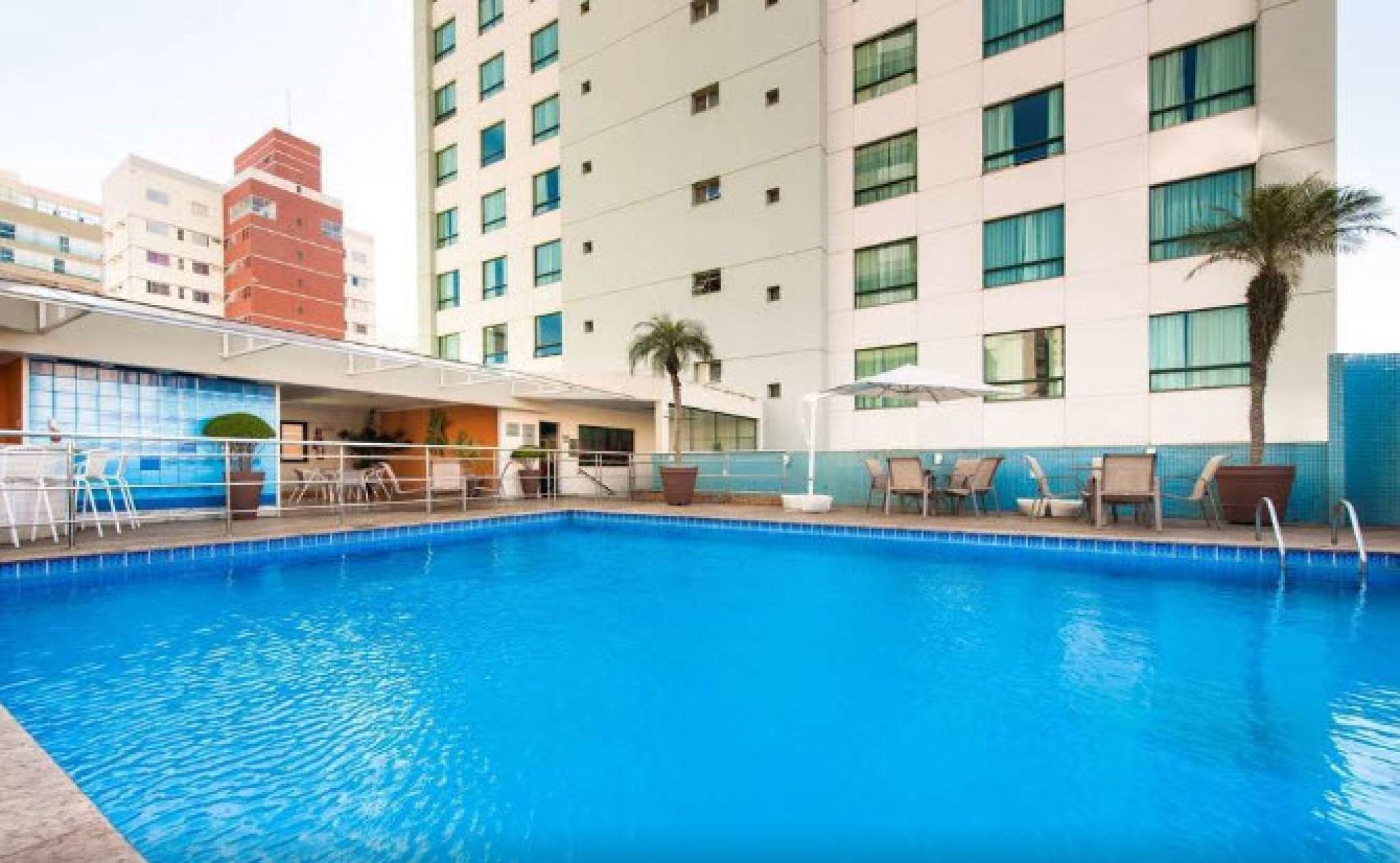 Comfort Suites Vitória Exteriör bild