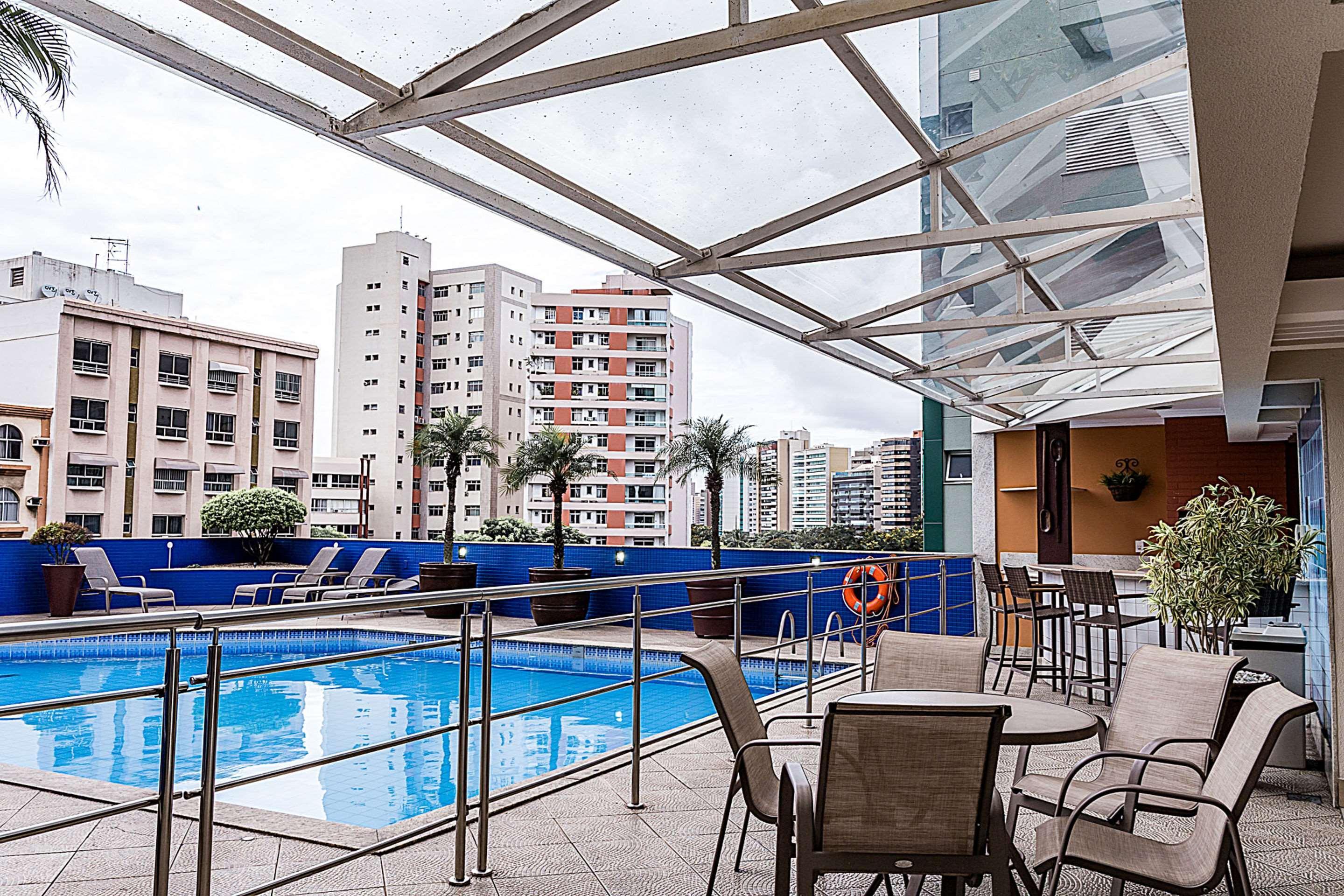 Comfort Suites Vitória Exteriör bild